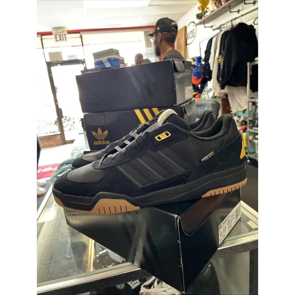 Adidas Tekkira Cup Mens Black Gum Athletic Sneaker KJ5054 New In Box US 11